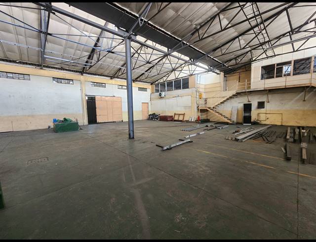 1,553M² WAREHOUSE TO LET IN WADEVILLE